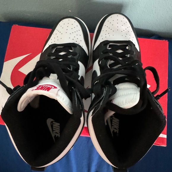 Nike panda dunks - Picture 2 of 4